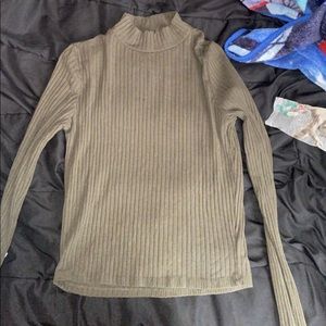 green turtle neck, size L, worn twice